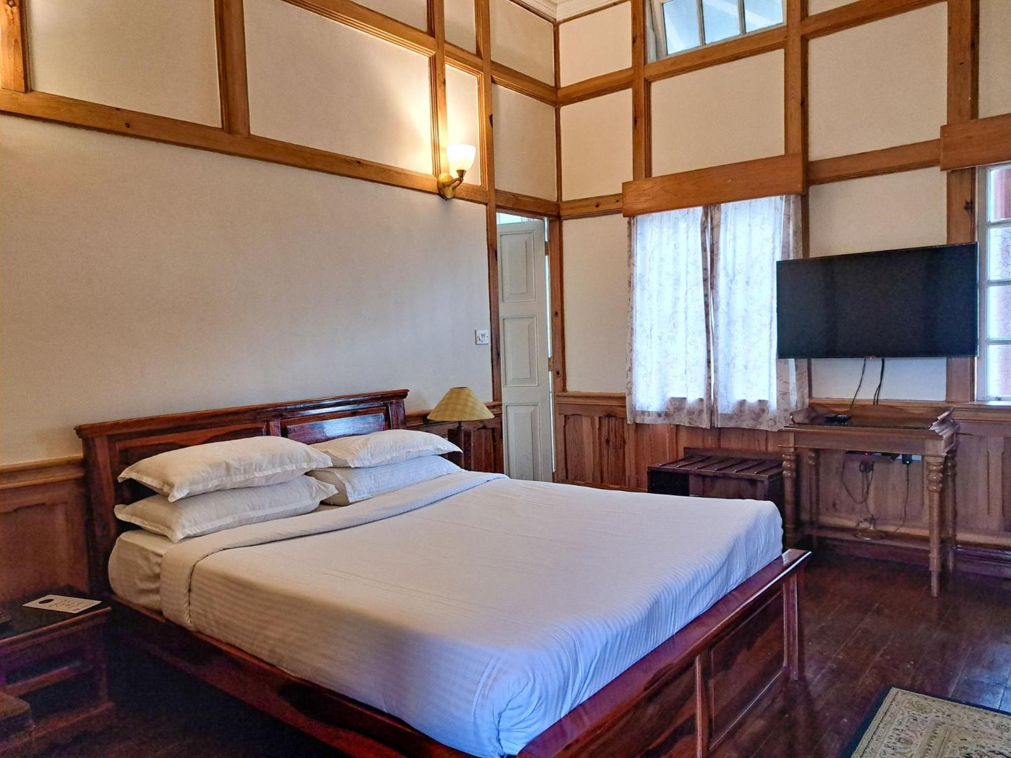 The Heritage Club - Tripura Castle Hotel And Spa Shillong Exteriör bild