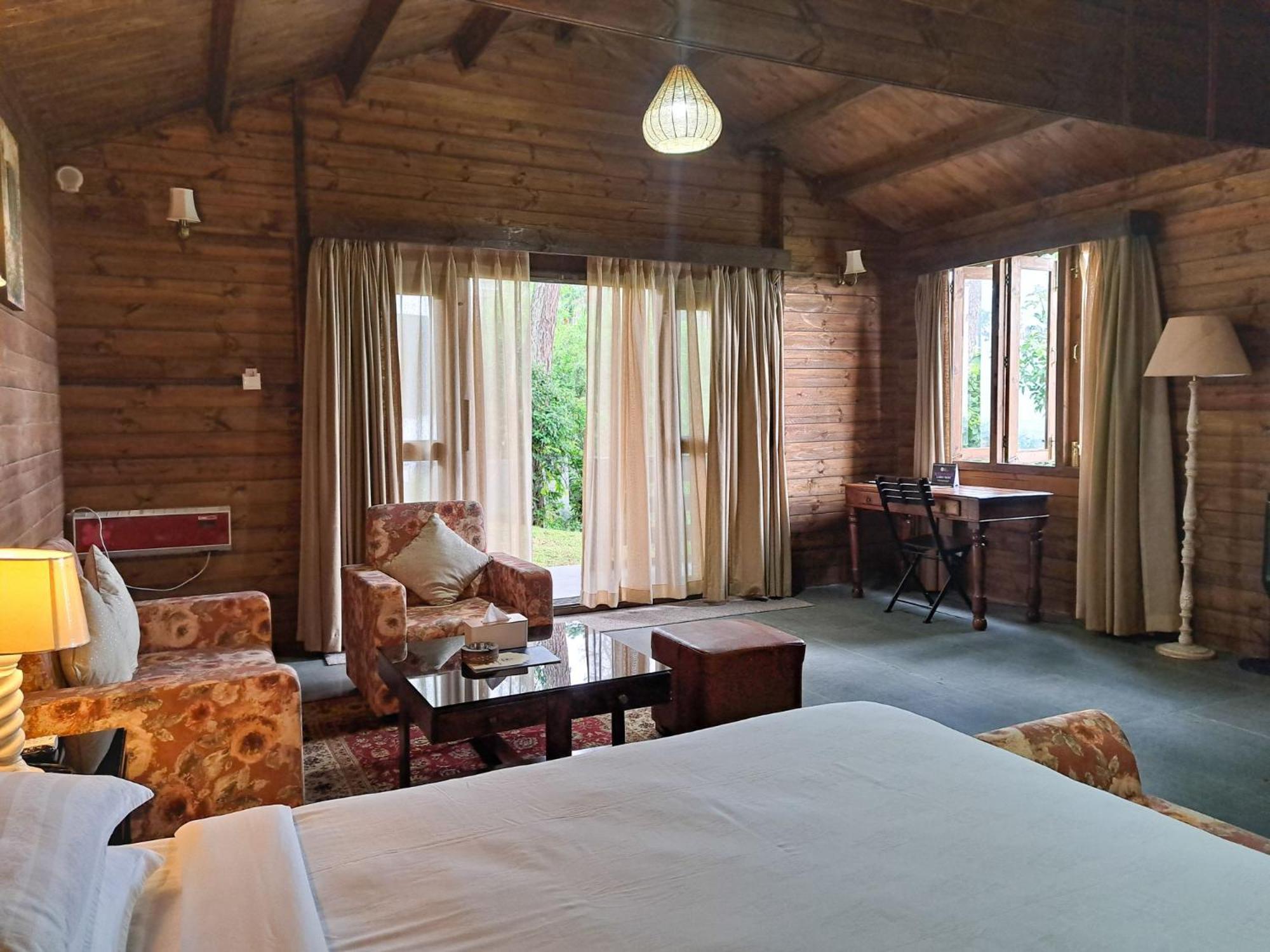 The Heritage Club - Tripura Castle Hotel And Spa Shillong Exteriör bild
