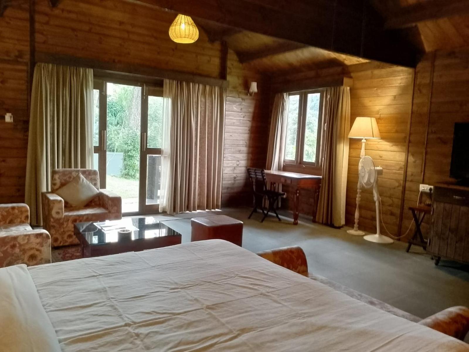The Heritage Club - Tripura Castle Hotel And Spa Shillong Exteriör bild