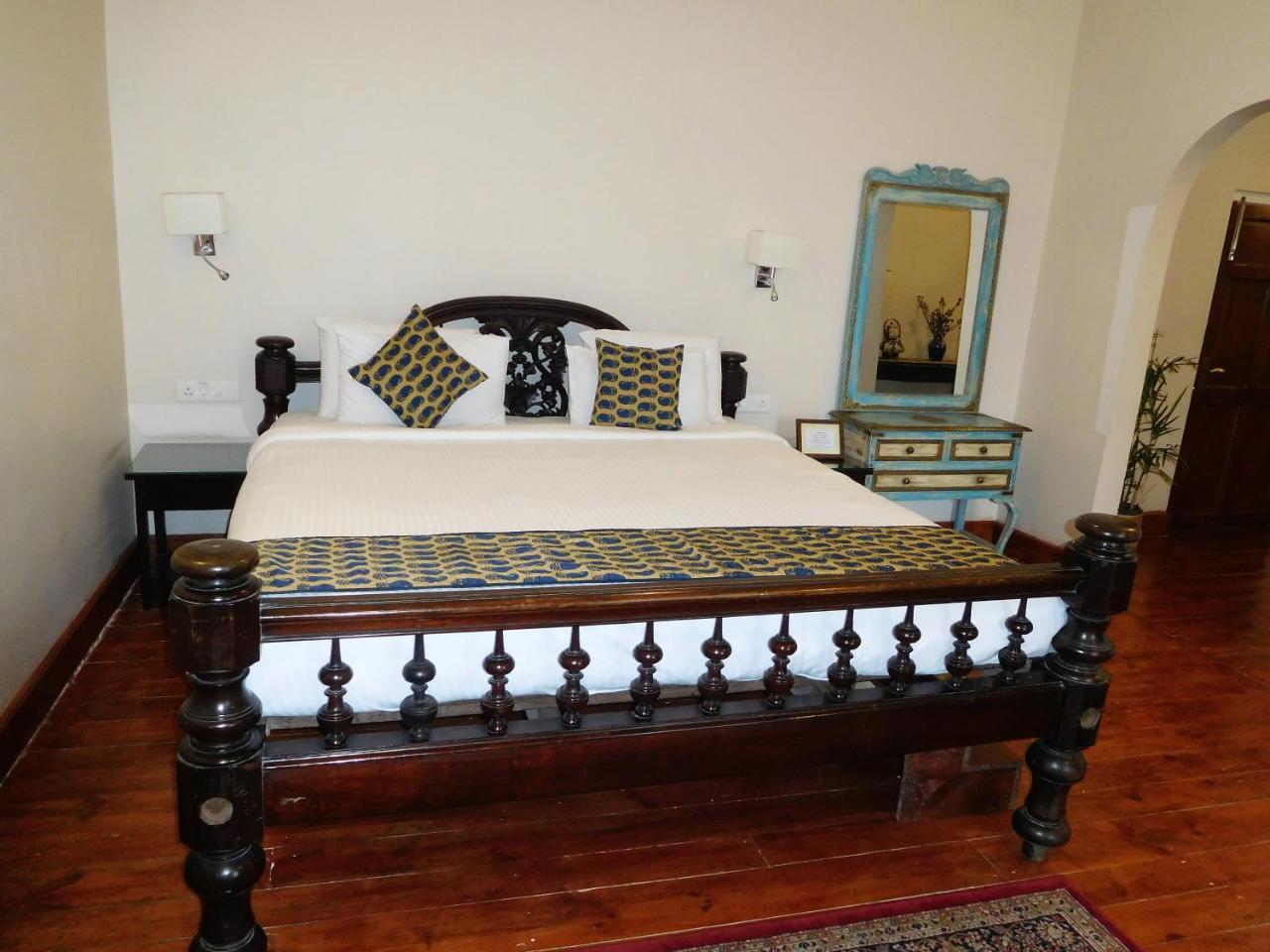 The Heritage Club - Tripura Castle Hotel And Spa Shillong Exteriör bild