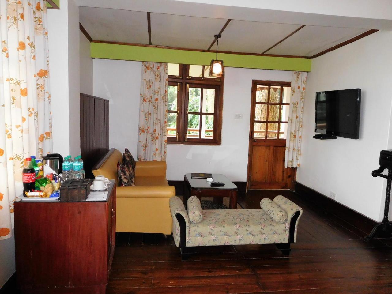 The Heritage Club - Tripura Castle Hotel And Spa Shillong Exteriör bild