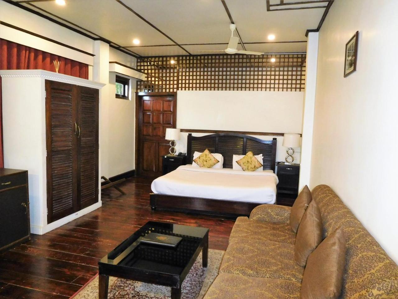 The Heritage Club - Tripura Castle Hotel And Spa Shillong Exteriör bild