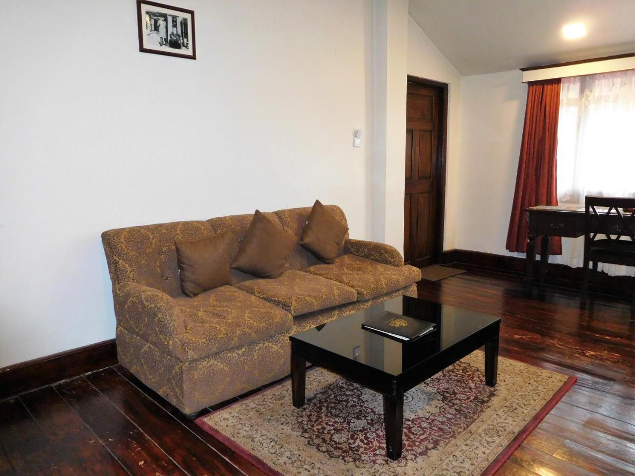 The Heritage Club - Tripura Castle Hotel And Spa Shillong Exteriör bild